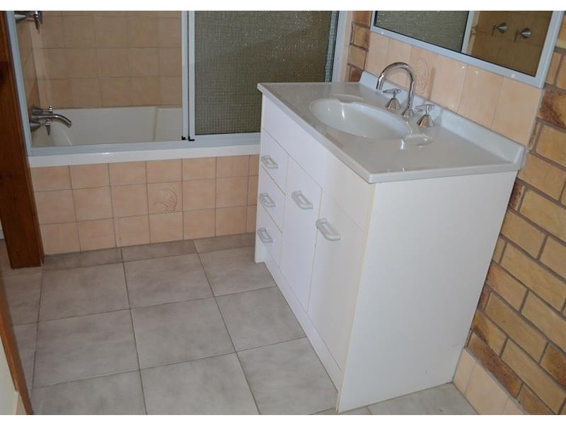 2/40 Acacia Cct, Yamba NSW 2464