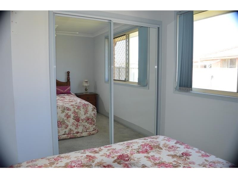 33 Lady Nelson Pl, Yamba NSW 2464