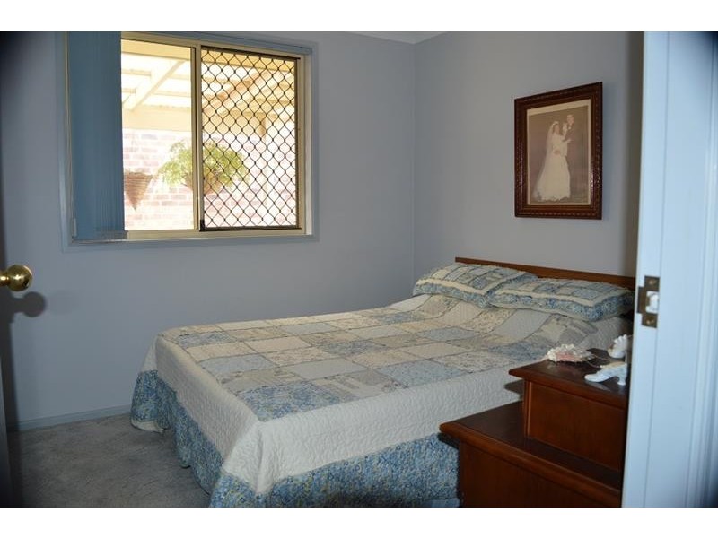 33 Lady Nelson Pl, Yamba NSW 2464