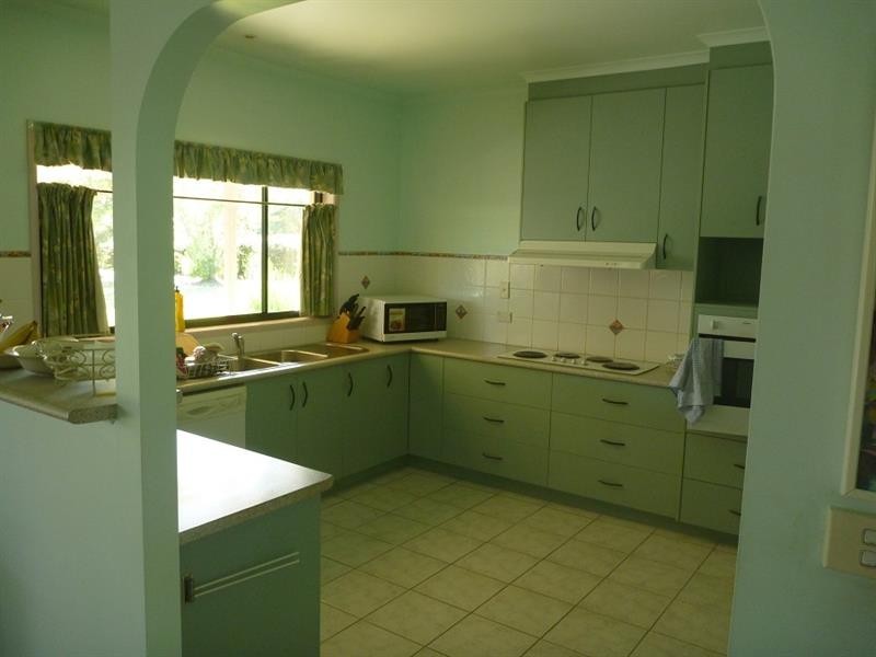 6 King Parrot Pde, Gulmarrad NSW 2463