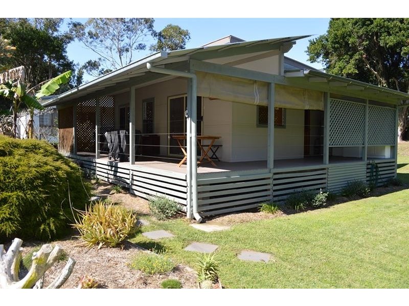 42 Long St, Iluka NSW 2466