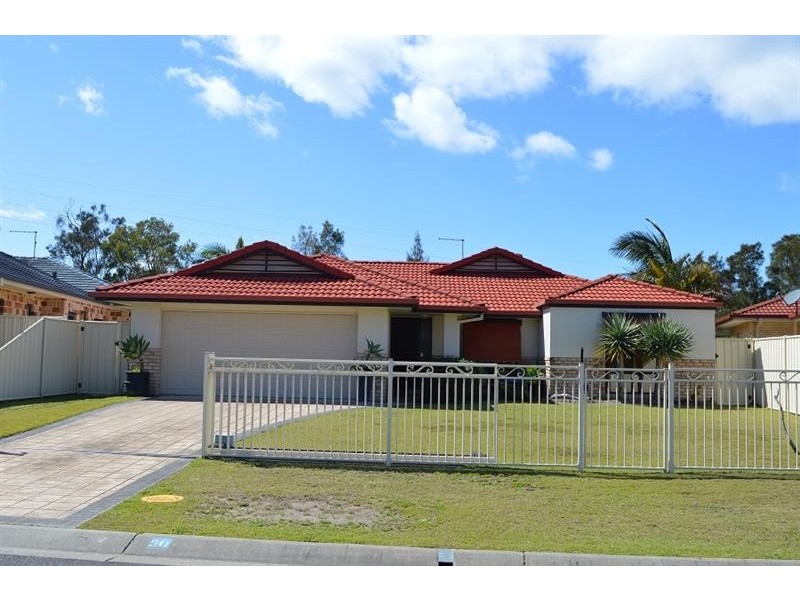 30 Bayview Dr, Yamba NSW 2464