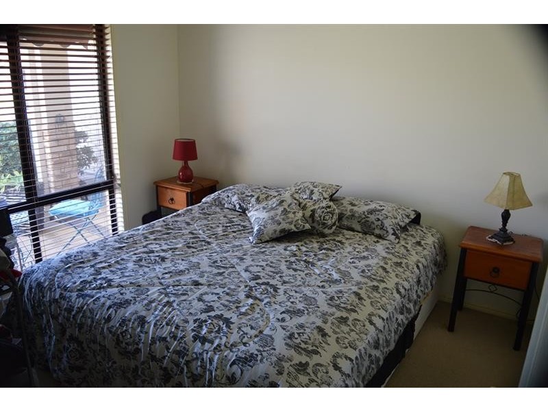 30 Bayview Dr, Yamba NSW 2464
