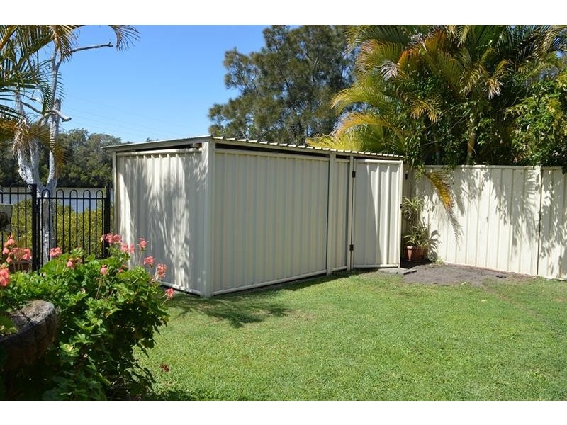 30 Bayview Dr, Yamba NSW 2464