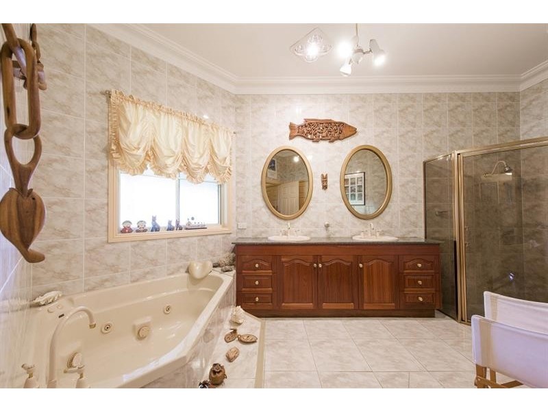 74 Mcconnells Lane, Palmers Island NSW 2463