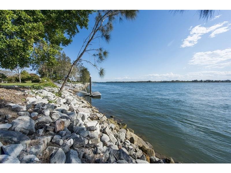 74 Mcconnells Lane, Palmers Island NSW 2463