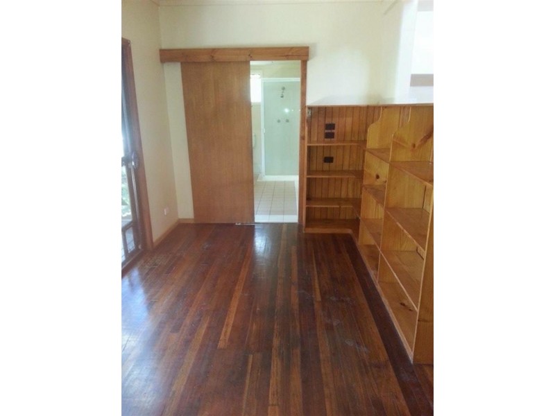 30 Young St, Wooloweyah NSW 2464