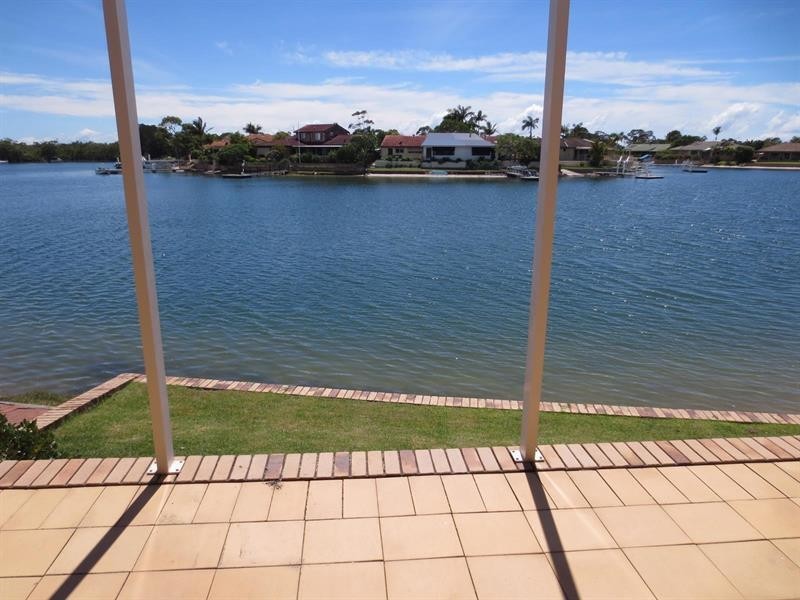 1/40 Acacia Cct, Yamba NSW 2464