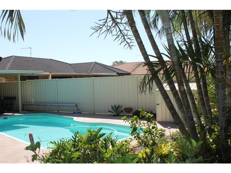 47 Harold Tory Dr, Yamba NSW 2464