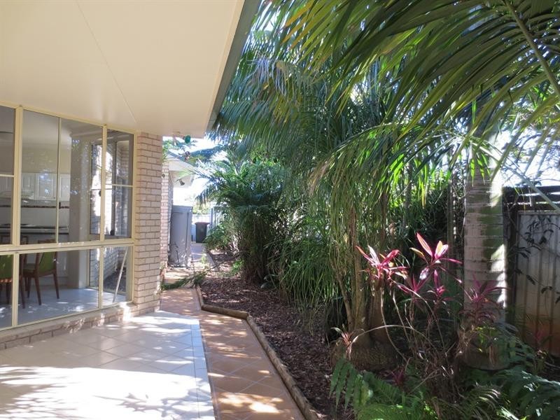 25 Heron Ct, Yamba NSW 2464