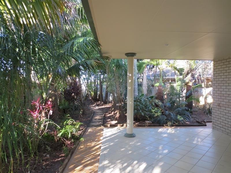 25 Heron Ct, Yamba NSW 2464
