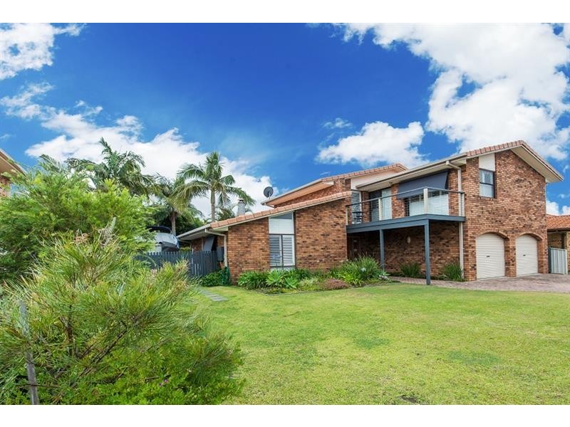 22 Witonga Dr, Yamba NSW 2464
