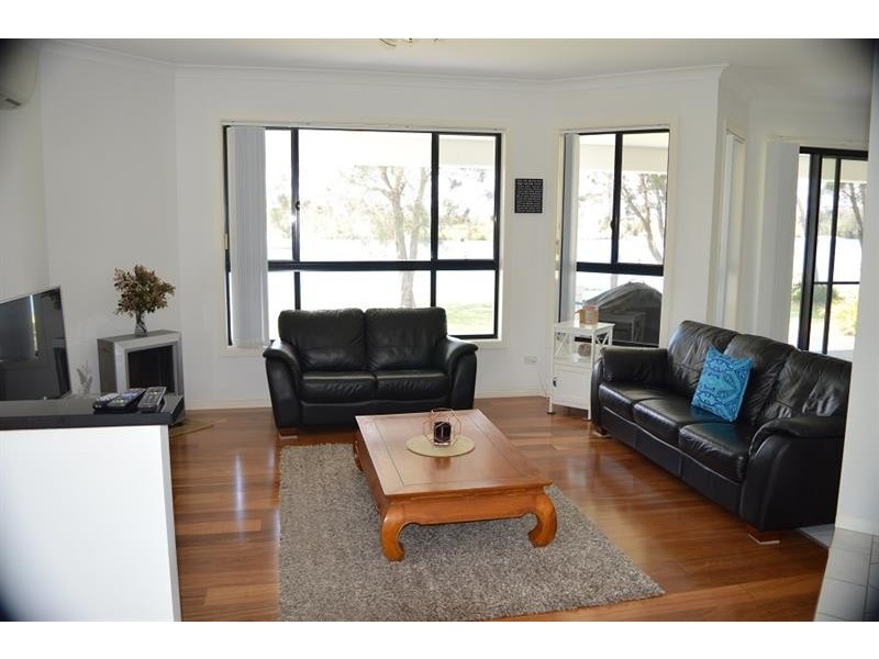 26 Palm Tce, Yamba NSW 2464