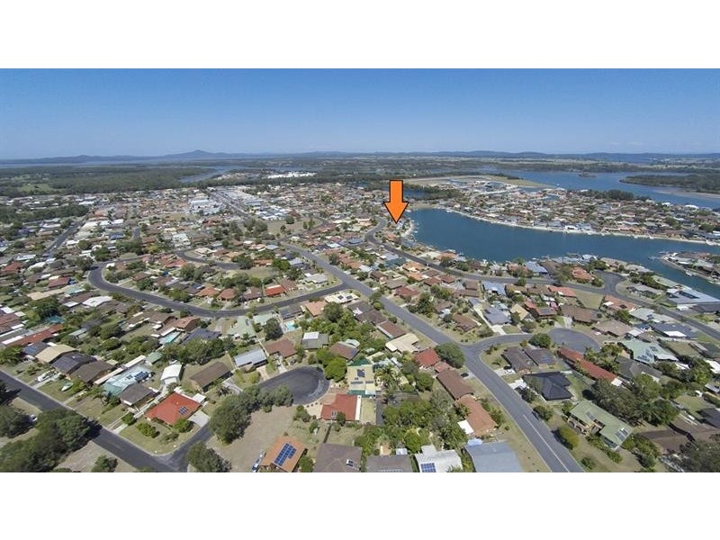 29 Melaleuca Dr, Yamba NSW 2464