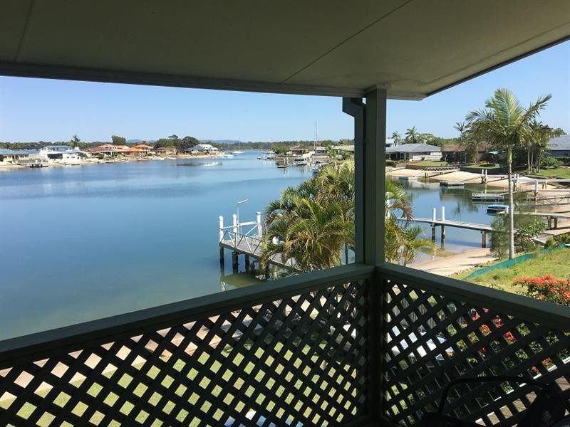 29 Melaleuca Dr, Yamba NSW 2464