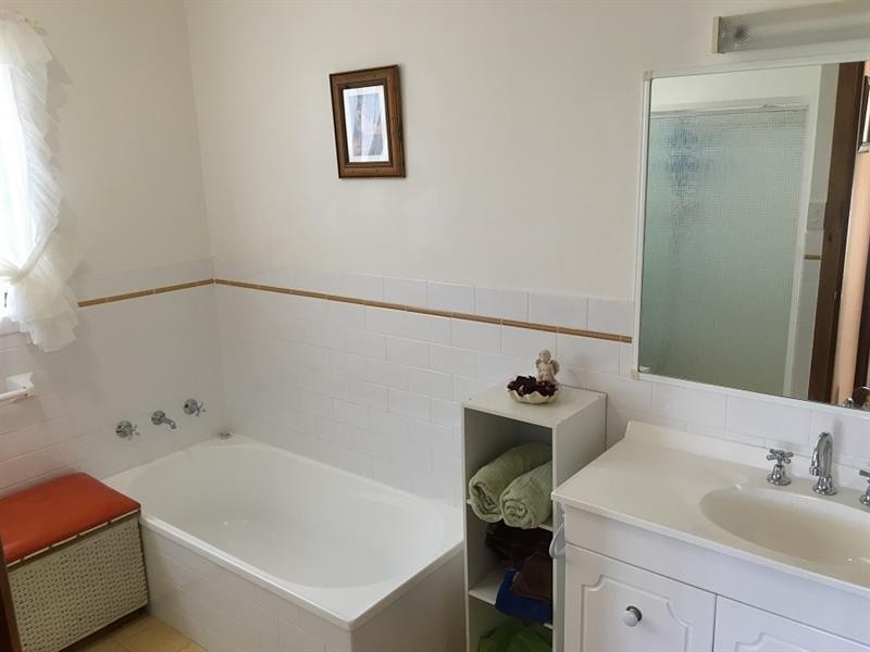 29 Melaleuca Dr, Yamba NSW 2464