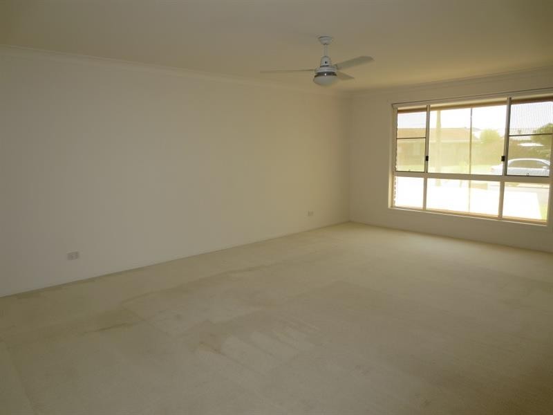 5 Abelia Ave, Yamba NSW 2464