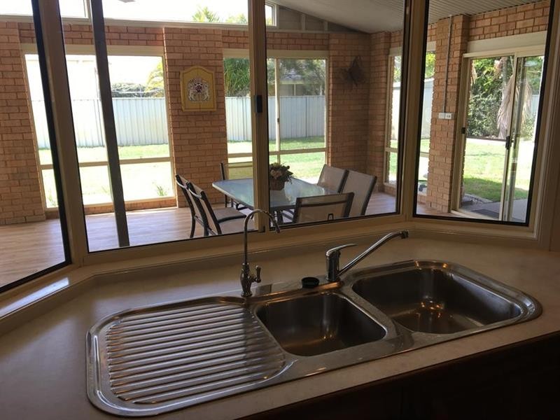 4 The Link -, Yamba NSW 2464