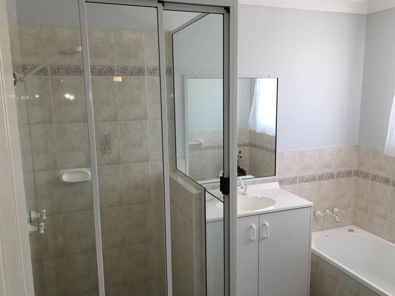 4 The Link -, Yamba NSW 2464