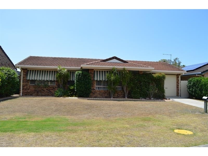 4 Osprey Dr, Yamba NSW 2464