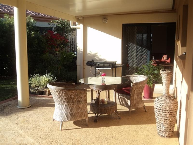 32 Oceania Ct, Yamba NSW 2464