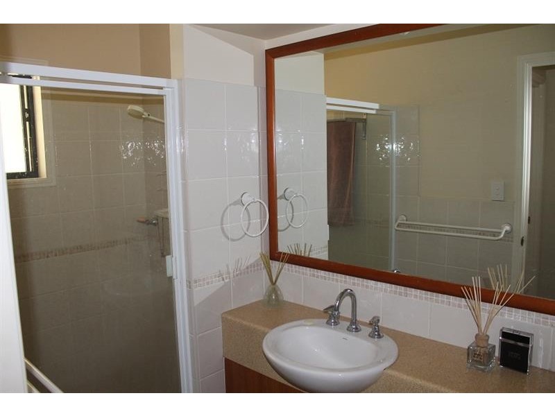 32 Oceania Ct, Yamba NSW 2464