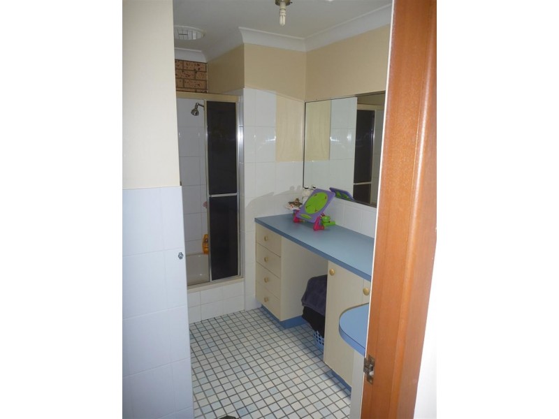 3/9 Hemingway Pl, Iluka NSW 2466