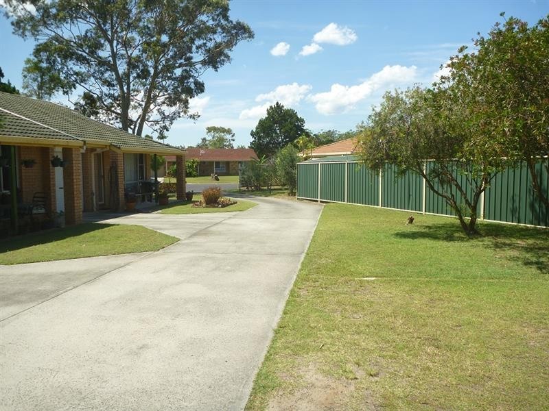 3/9 Hemingway Pl, Iluka NSW 2466