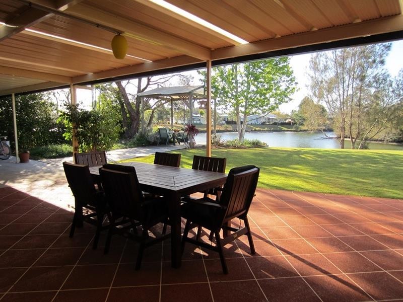 6 Arakoon Ct, Yamba NSW 2464