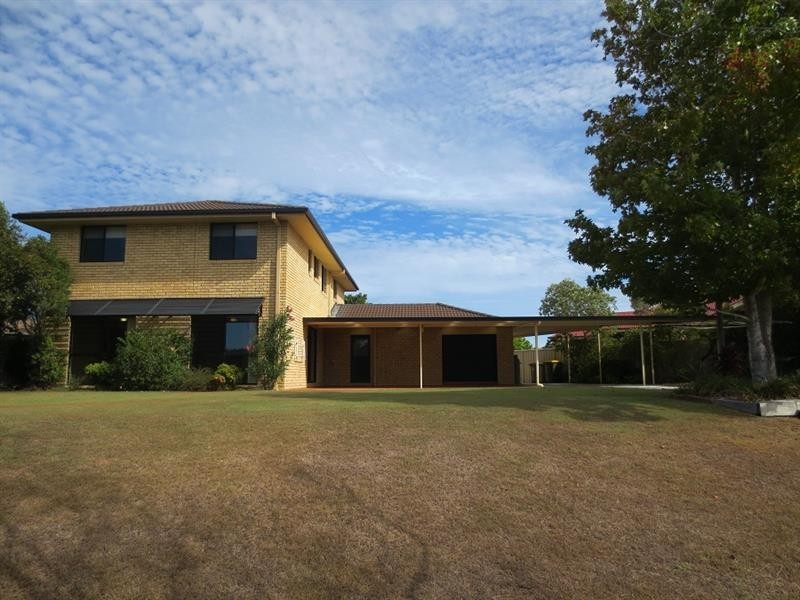 6 Arakoon Ct, Yamba NSW 2464