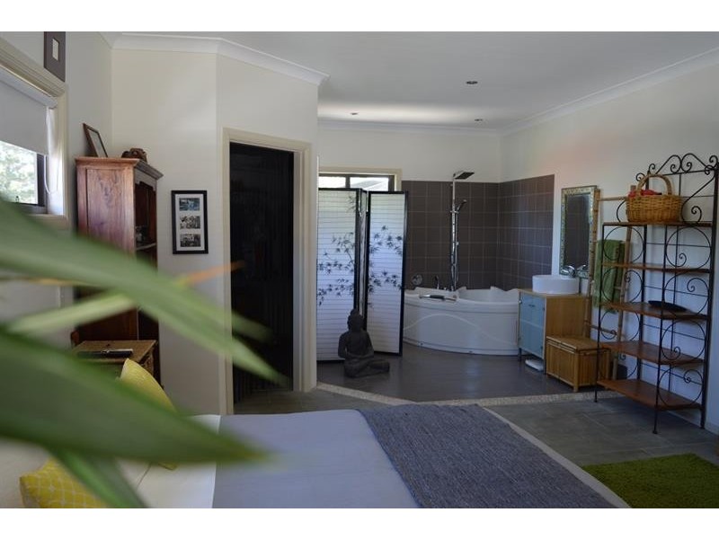 1 Little High St, Yamba NSW 2464