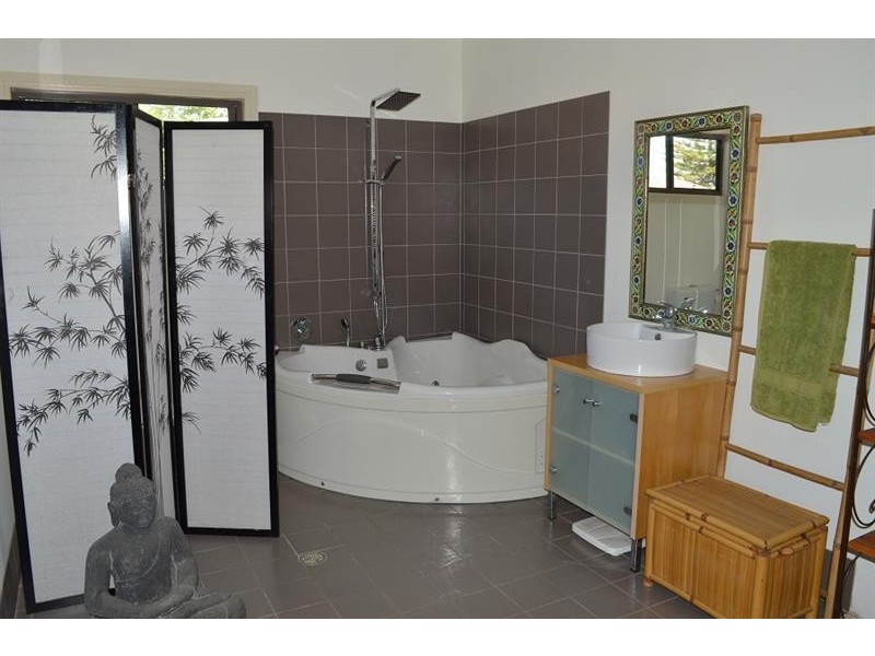 1 Little High St, Yamba NSW 2464