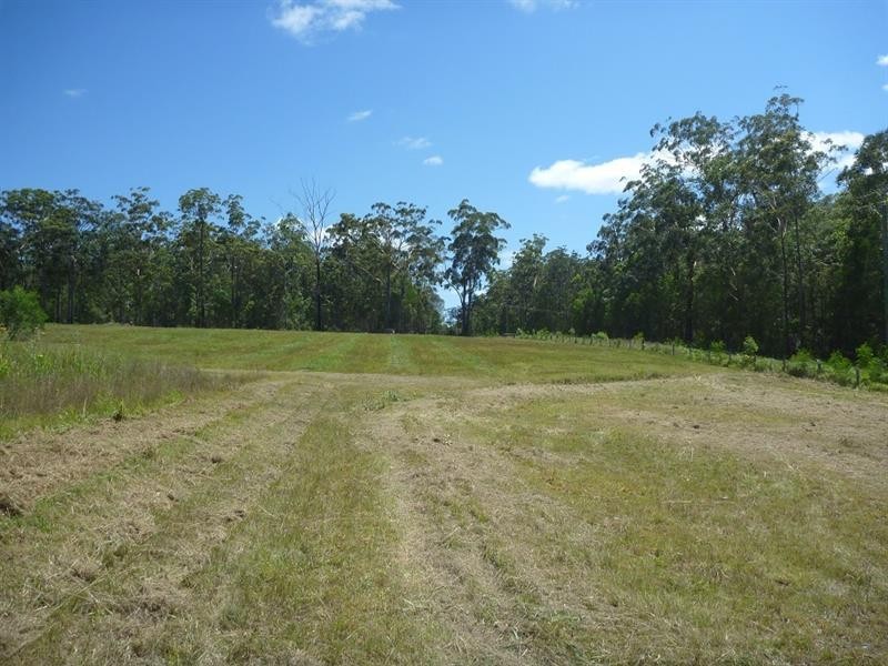 109 Fat Duck Rd, Woombah NSW 2469