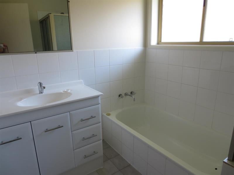 5 Hakea Ave, Yamba NSW 2464