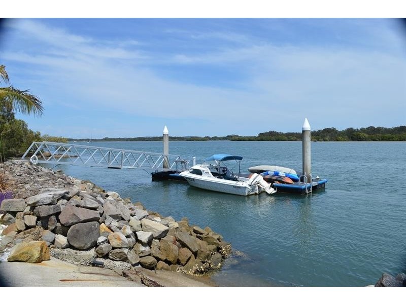 54 Palm Tce, Yamba NSW 2464