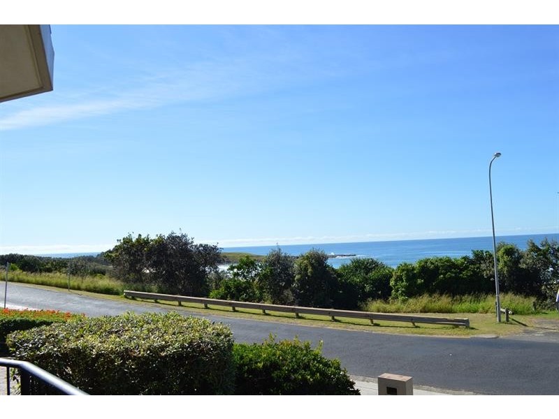 1/1 Pippi St, Yamba NSW 2464