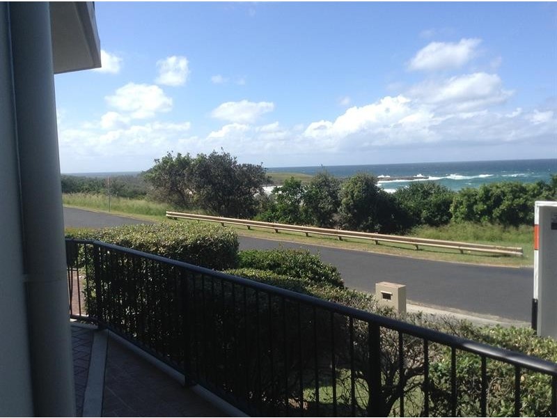 1/1 Pippi St, Yamba NSW 2464