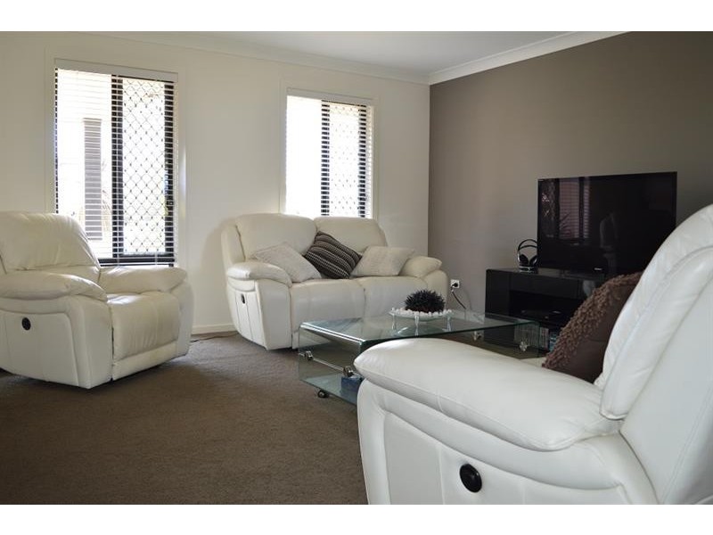 49 William Ave, Yamba NSW 2464