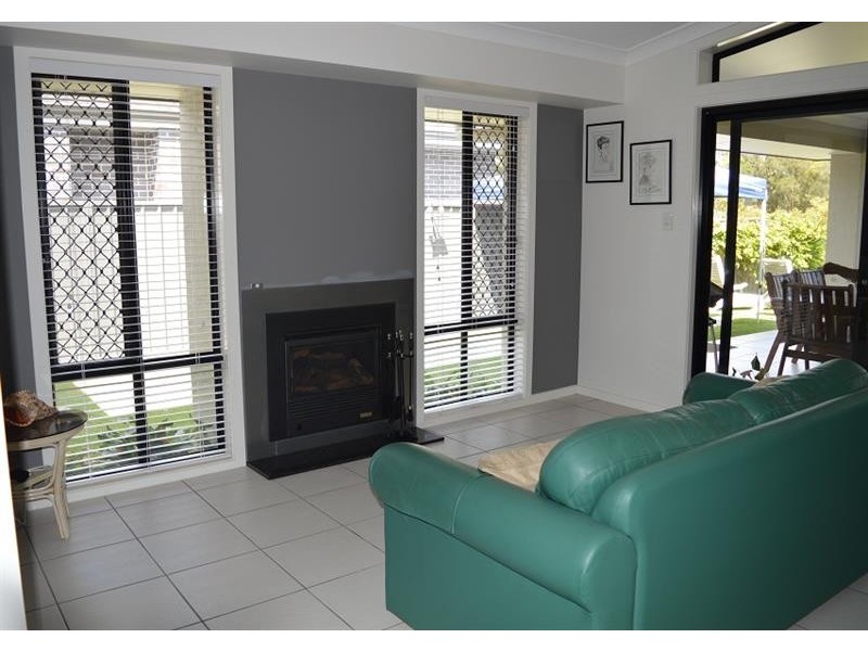 49 William Ave, Yamba NSW 2464