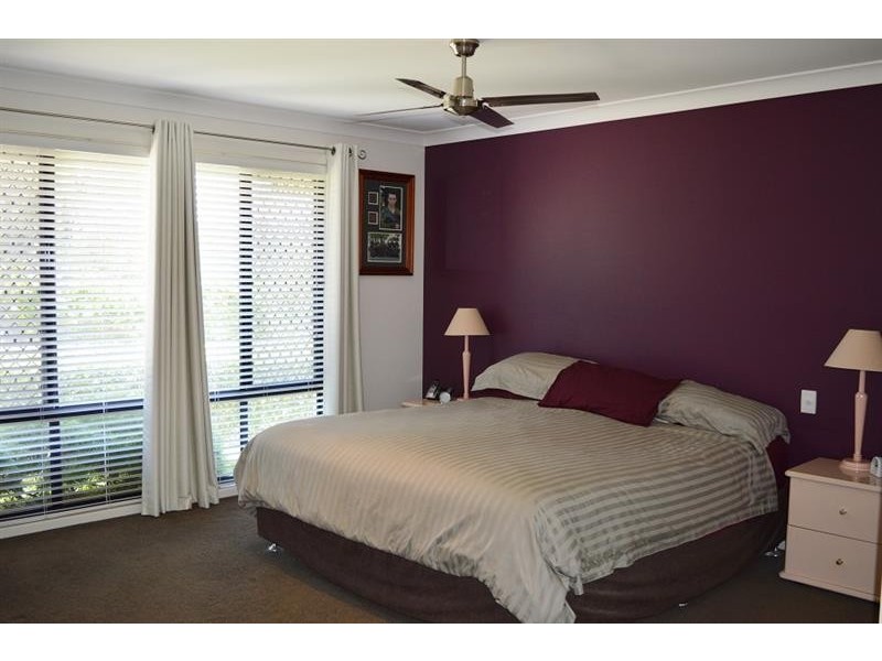 49 William Ave, Yamba NSW 2464