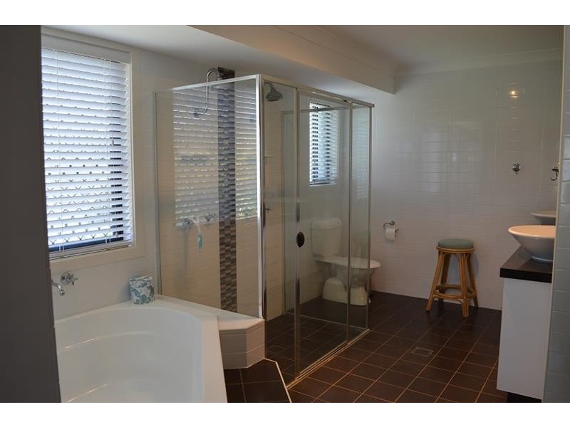 49 William Ave, Yamba NSW 2464