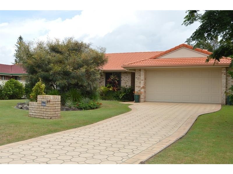 37 Osprey Dr, Yamba NSW 2464