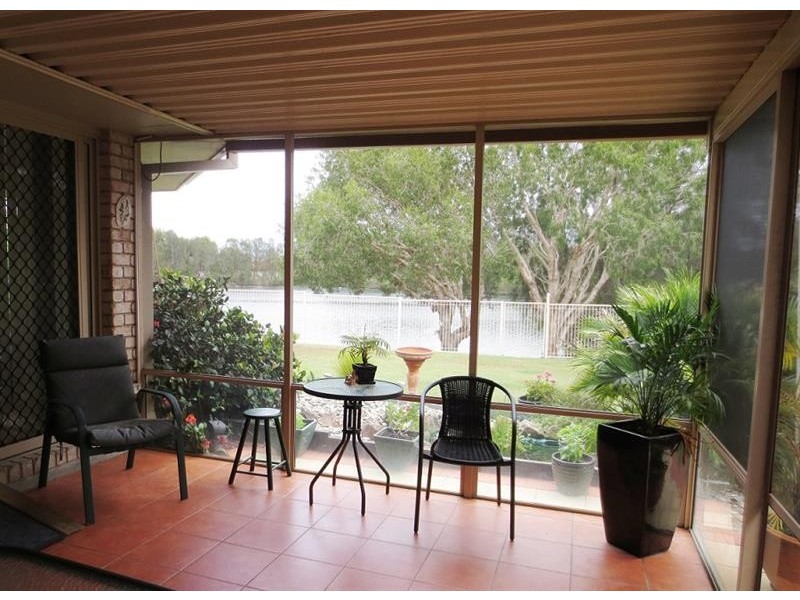 37 Osprey Dr, Yamba NSW 2464