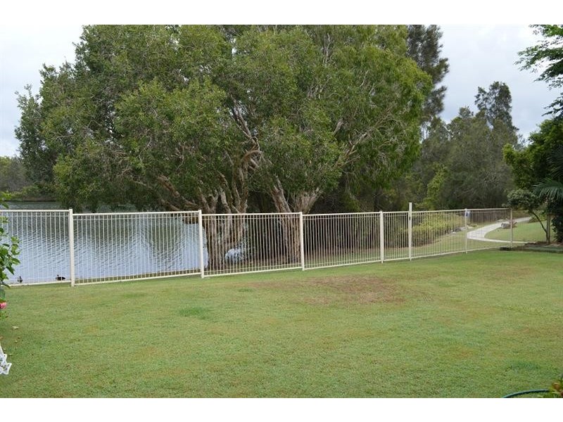 37 Osprey Dr, Yamba NSW 2464