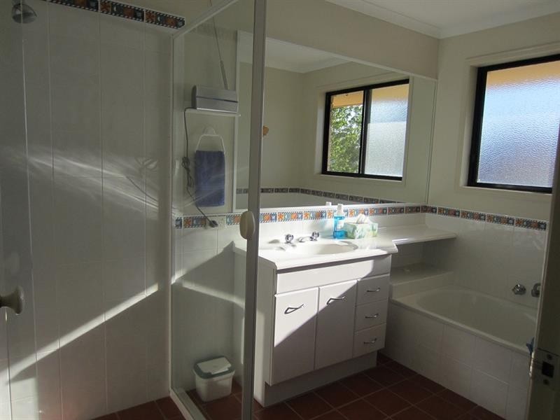 6 Arakoon Ct, Yamba NSW 2464