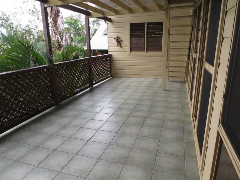 2/8 Bay St, Angourie NSW 2464