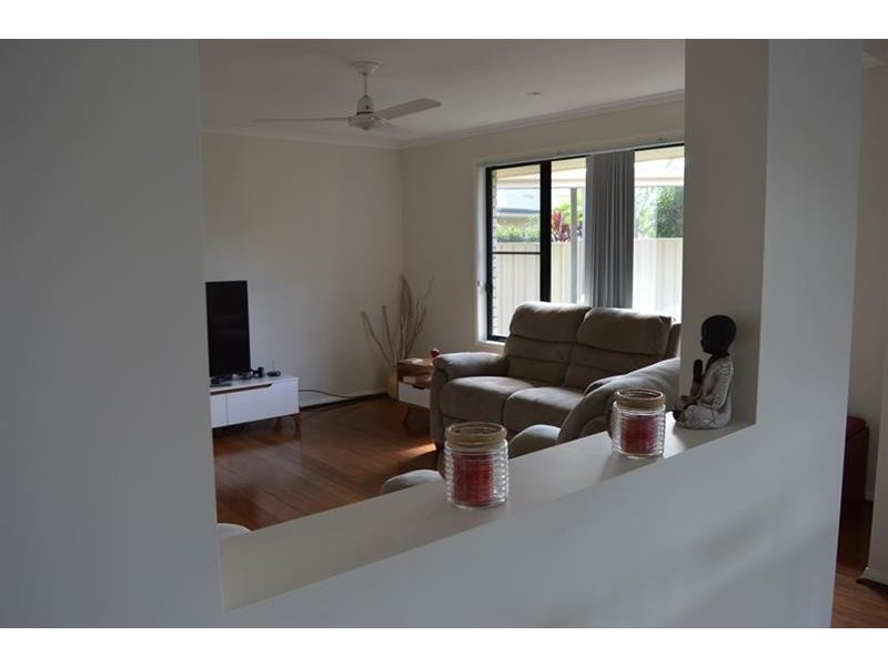 6 Investigators Pl, Yamba NSW 2464