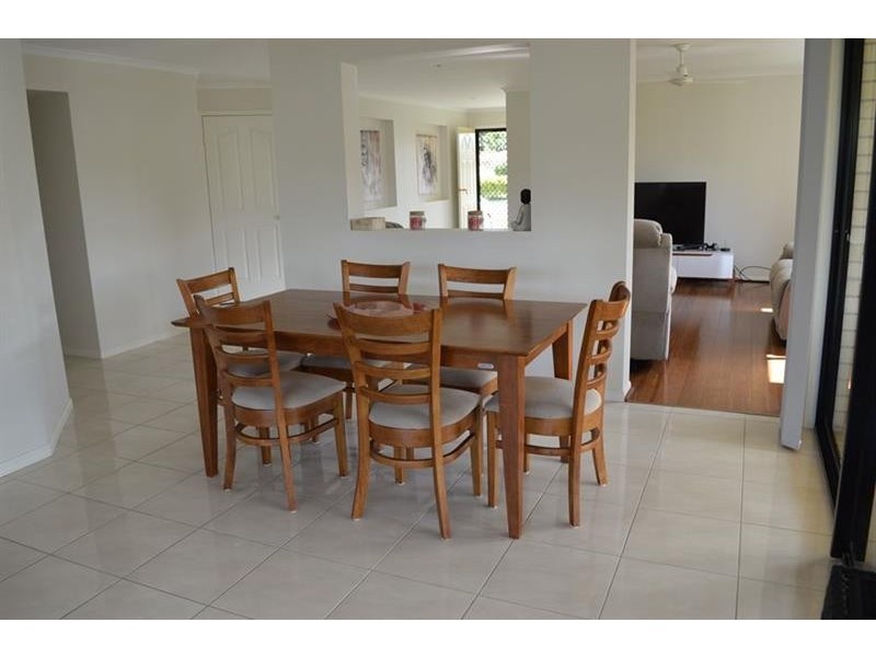 6 Investigators Pl, Yamba NSW 2464