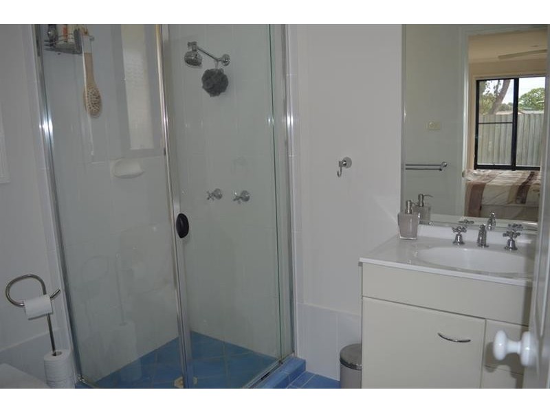 6 Investigators Pl, Yamba NSW 2464