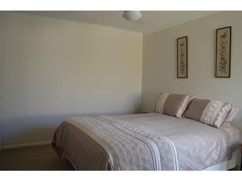 6 Investigators Pl, Yamba NSW 2464